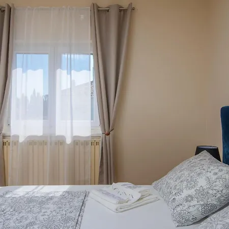 Apartment Modern Near With Sea View Terrace And Lounge Area Trogir