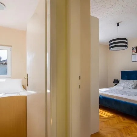 Modern Near With Sea View Terrace And Lounge Area Apartment Trogir